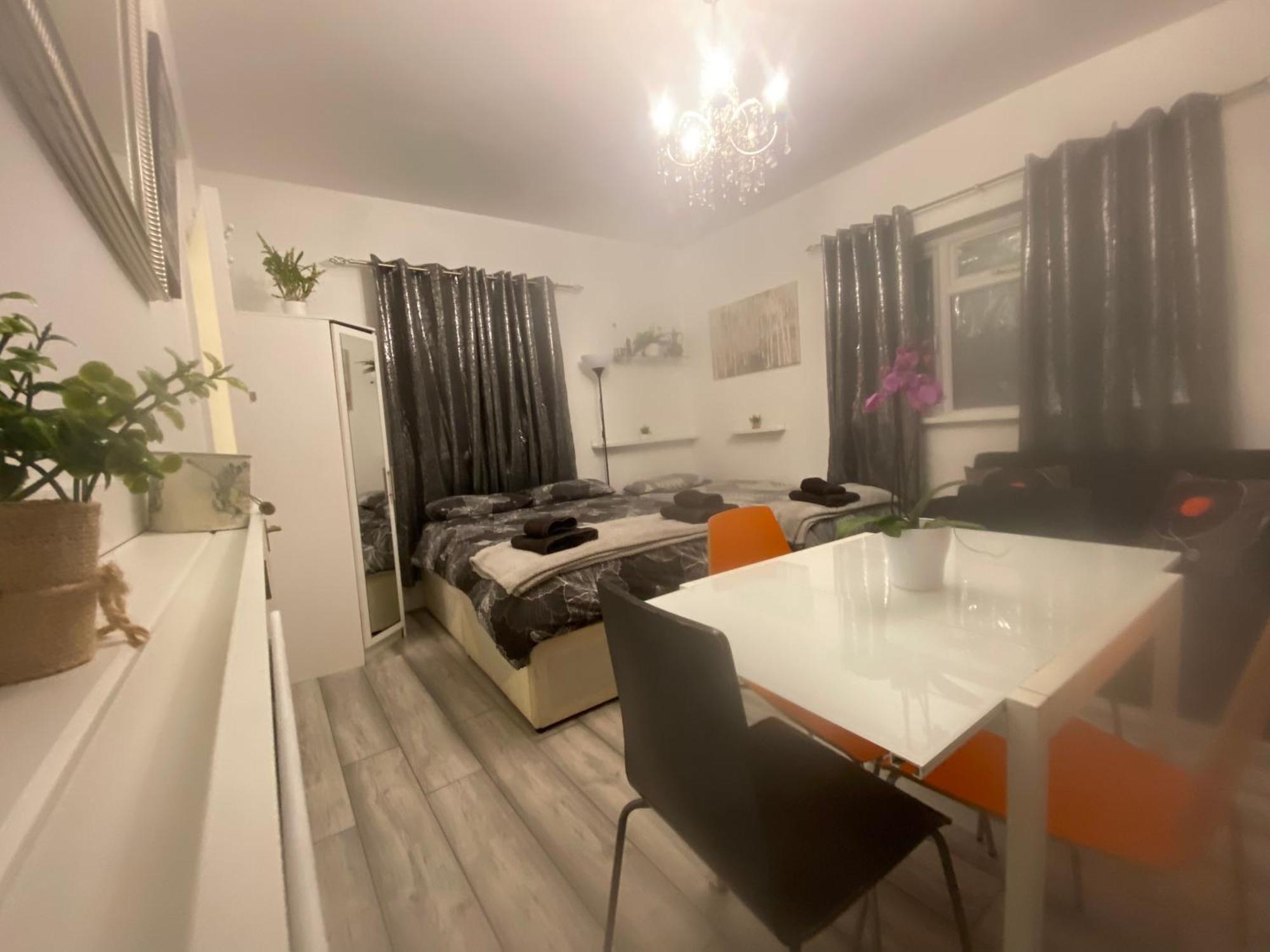 Ferienwohnung Da Giuseppe London Exterior foto